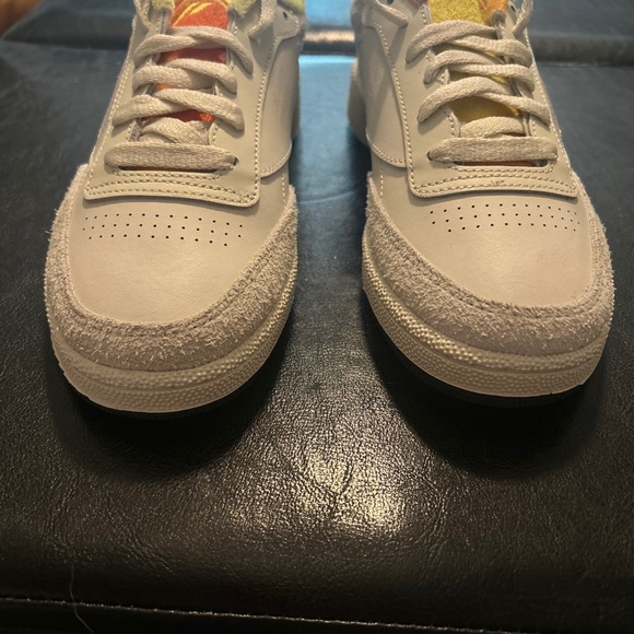 Reebok Smiley Club C 85’s - Picture 3 of 9